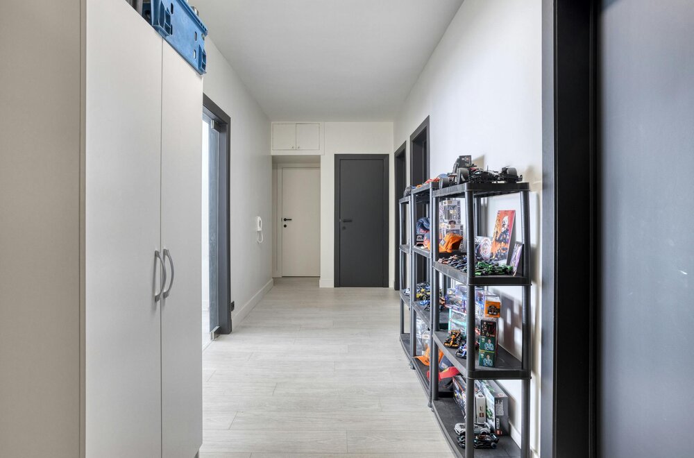 lichtrijk-2-slpk-appartement-te-koop-in-centrum-roeselare005.jpg