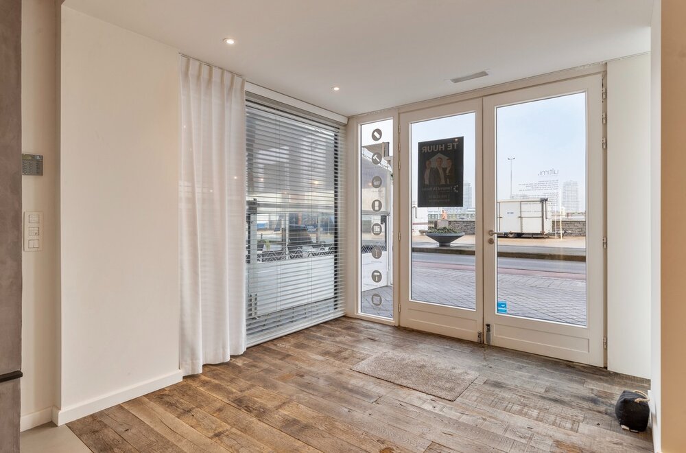 uniek-handelspand-aan-de-visserskaai-te-oostende007.jpg