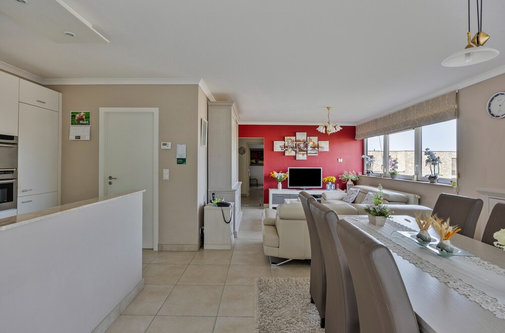 ruim-en-energiezuinig-appartement-met-garage-te-brugge004.jpg