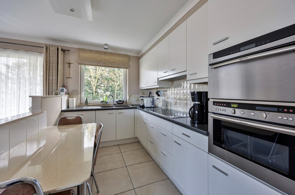 ruim-en-energiezuinig-appartement-met-garage-te-brugge005.jpg