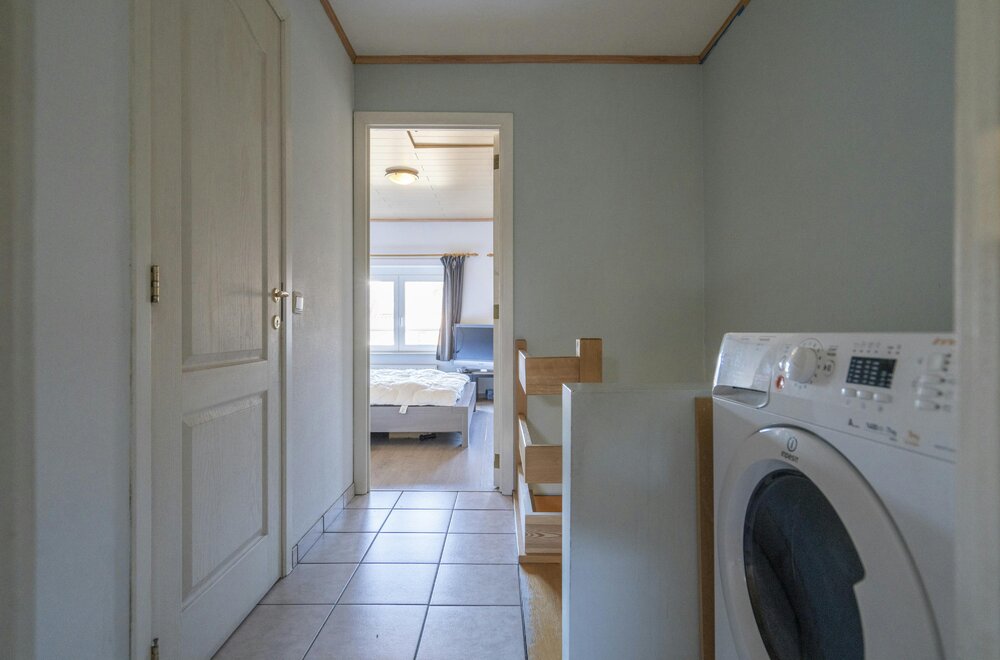 centraal-gelegen-kangoeroewoning-met-twee-aparte-woonunits-te-kortrijk037.jpg