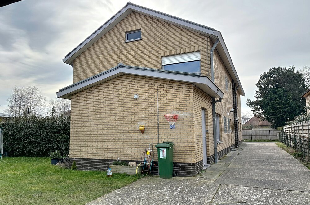 uiterst-ruim-huis-op-608-m-in-koksijde003.jpg