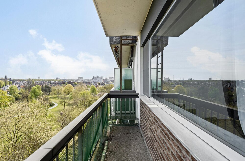 lichtrijk-appartement-met-2-terrassen-te-koop-in-merksem012.jpg