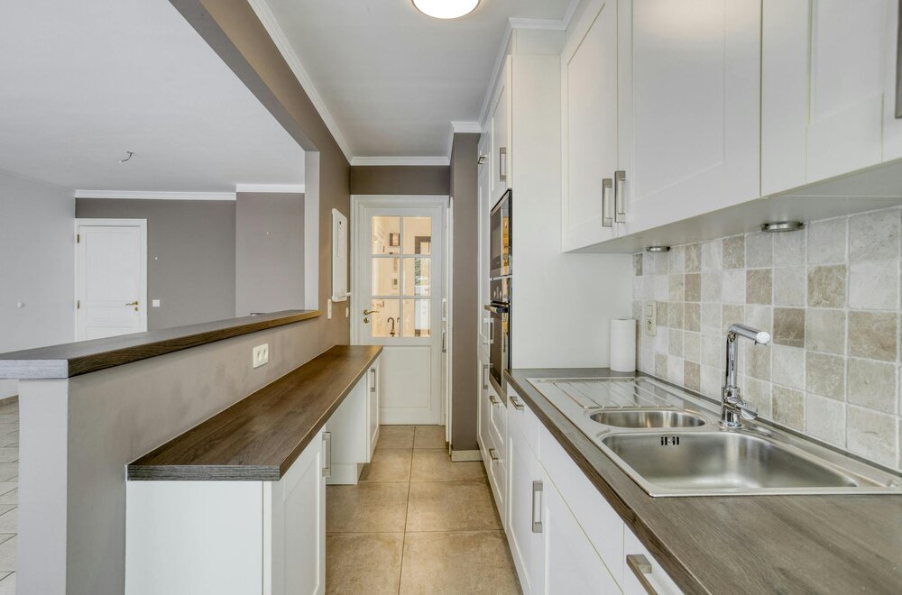 instapklaar-appartement-met-2-slaapkamers-en-terras-te-koop-in-hoboken006.jpg