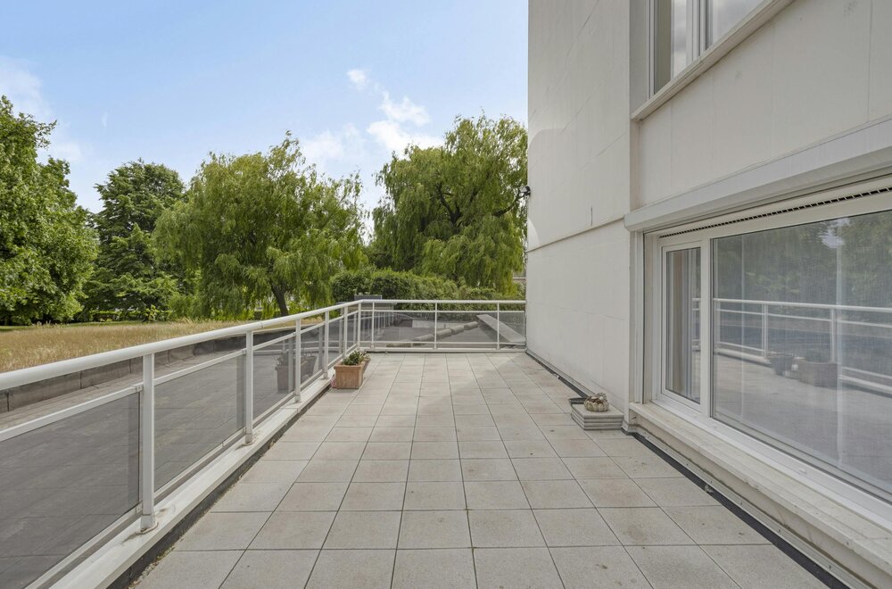 instapklaar-appartement-met-2-slaapkamers-en-terras-te-koop-in-hoboken009.jpg