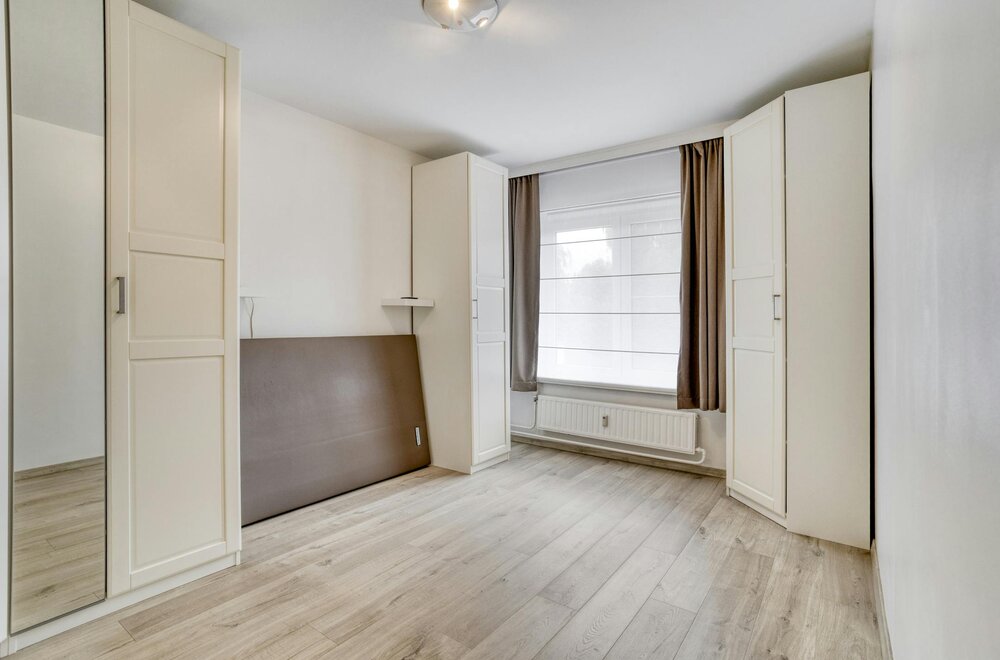instapklaar-appartement-met-2-slaapkamers-en-terras-te-koop-in-hoboken011.jpg
