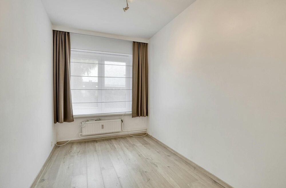 instapklaar-appartement-met-2-slaapkamers-en-terras-te-koop-in-hoboken013.jpg