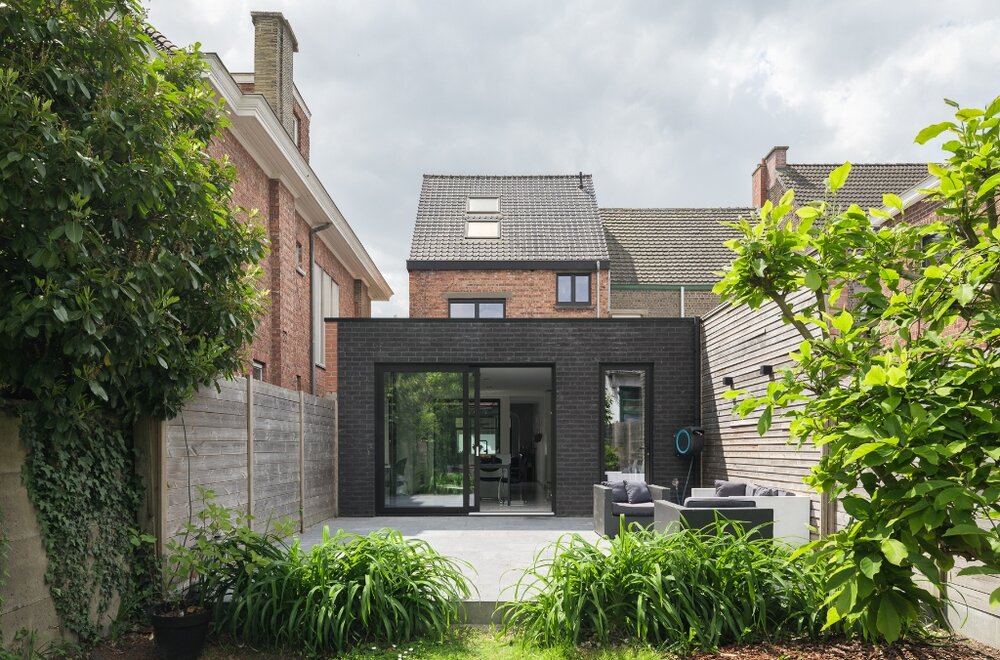 charmante-burgerwoning-bvo-214-m-met-3-slaapkamers-en-zonnige-tuin-004.jpg