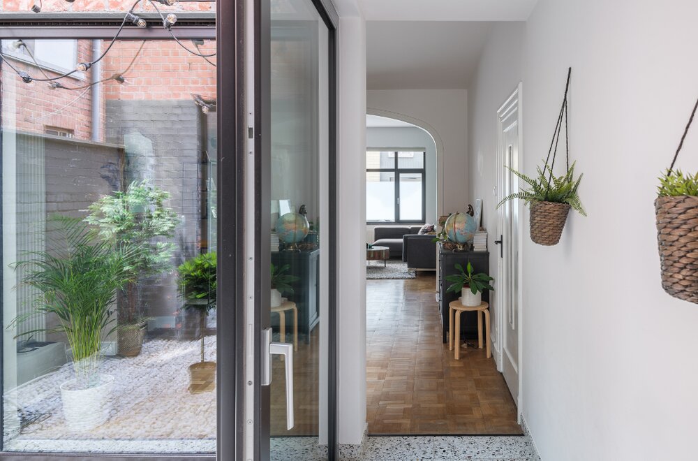 charmante-burgerwoning-bvo-214-m-met-3-slaapkamers-en-zonnige-tuin-007.jpg
