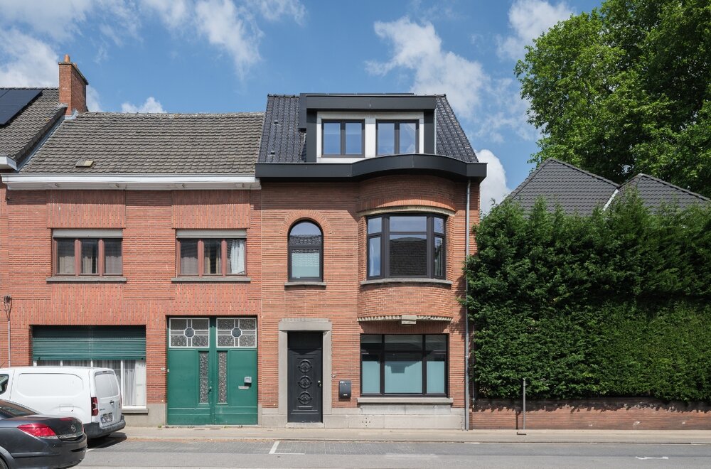 charmante-burgerwoning-bvo-214-m-met-3-slaapkamers-en-zonnige-tuin-018.jpg