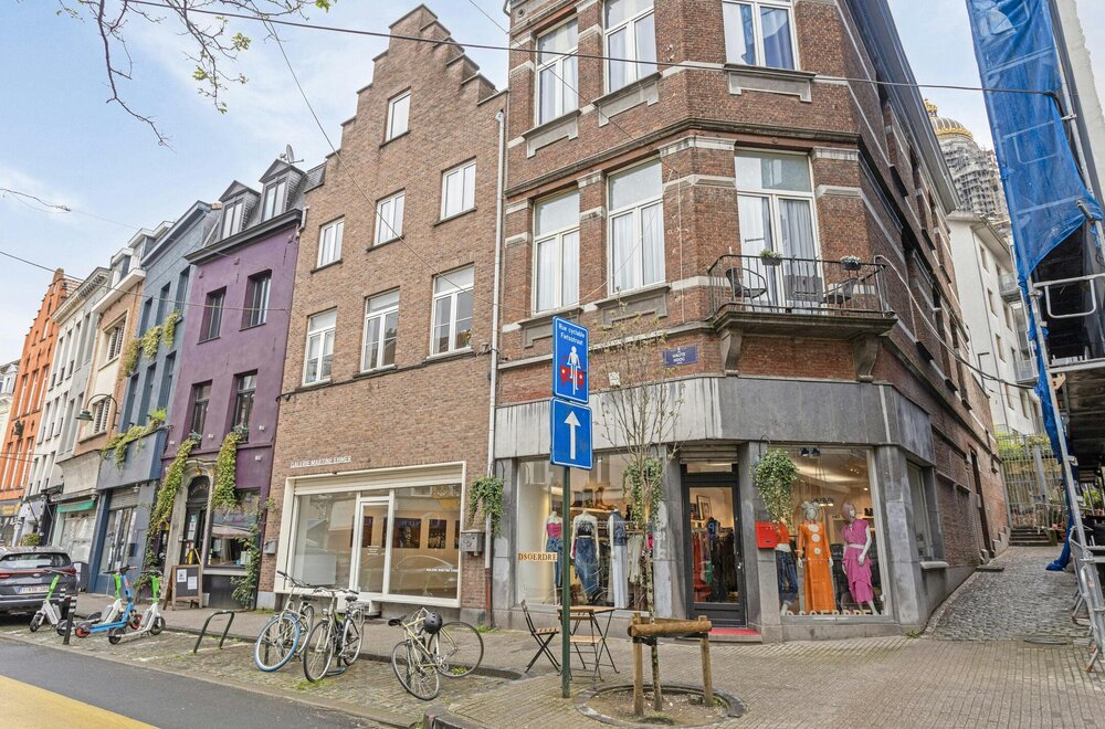 appartement-te-brussel-hoogstraat-marollen-002.jpg