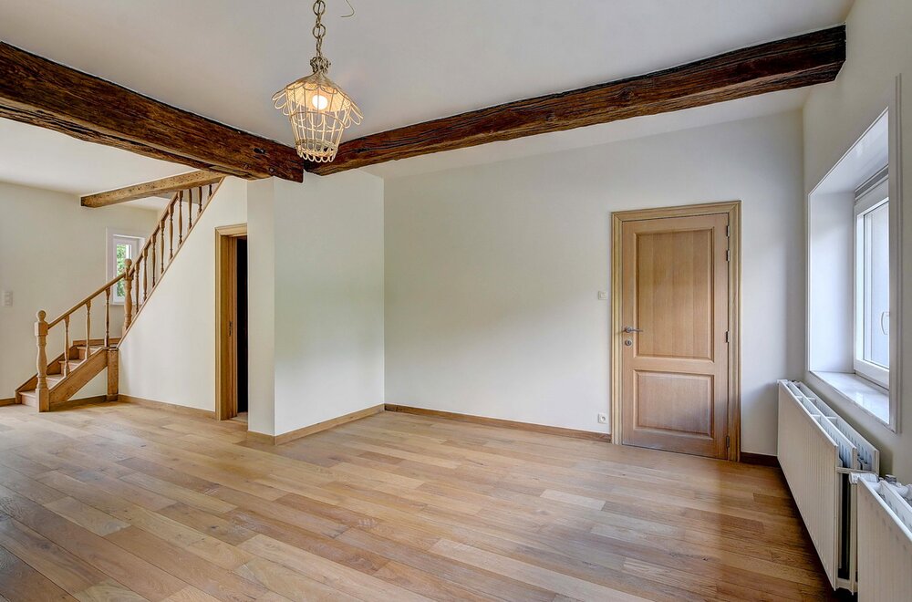 prachtige-gerenoveerde-gezinswoning-met-leuke-grond-007.jpg