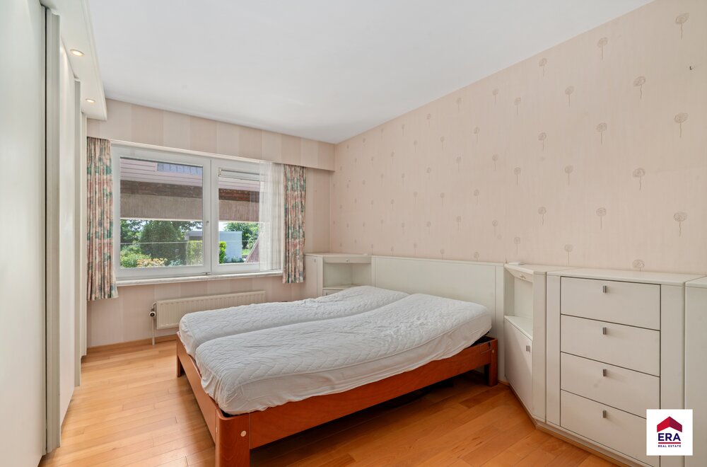 ruime-gezinswoning-met-5-slaapkamers-en-tuin011.jpg