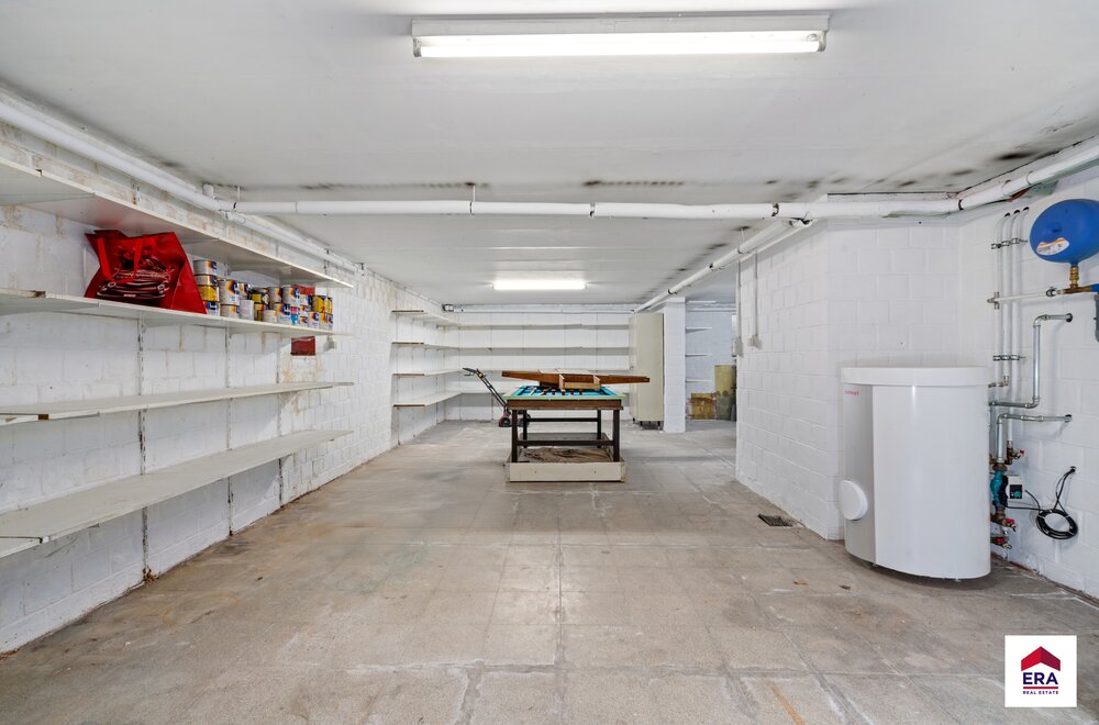 ruime-gezinswoning-met-5-slaapkamers-en-tuin017.jpg