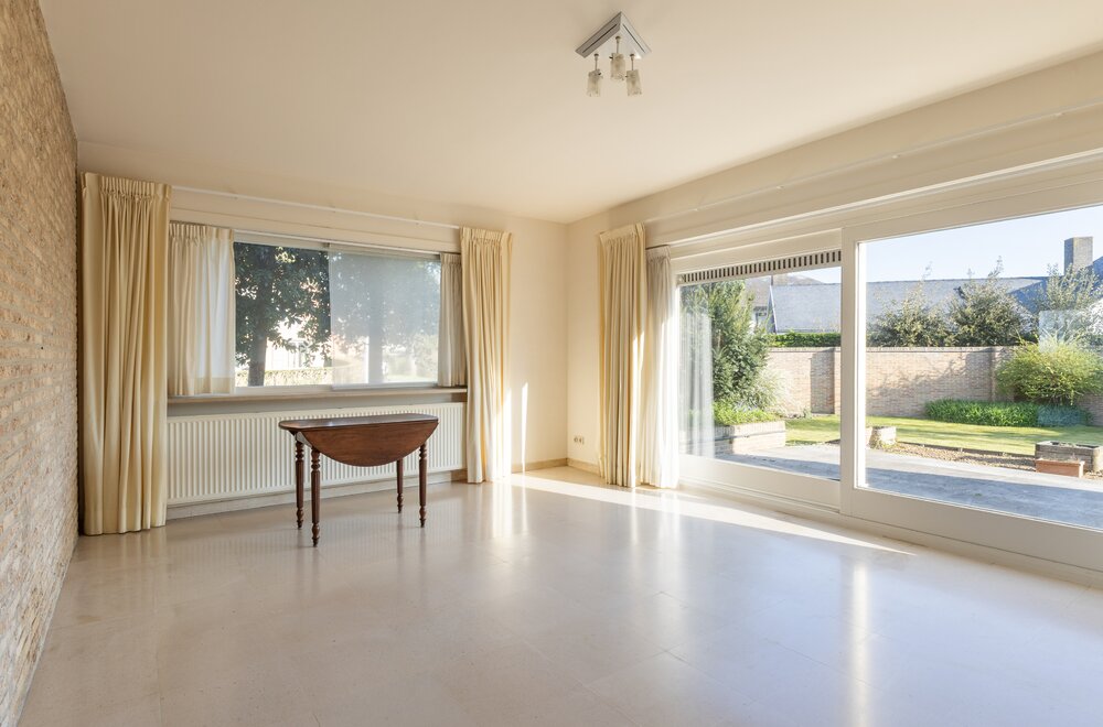 te-renoveren-villa-te-koop-in-veurne-010.jpg