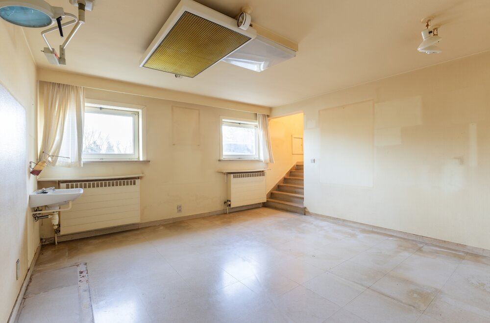 te-renoveren-villa-te-koop-in-veurne-023.jpg