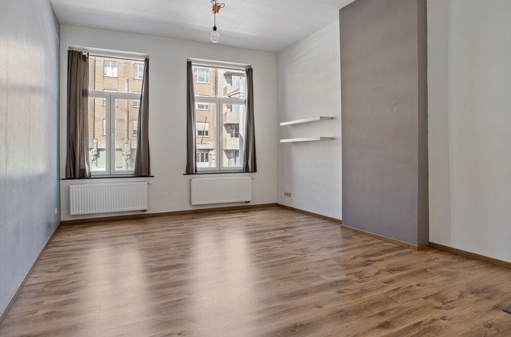 stadswoning-met-5-kamers-en-koer-te-koop-in-centrum-leuven012.jpg