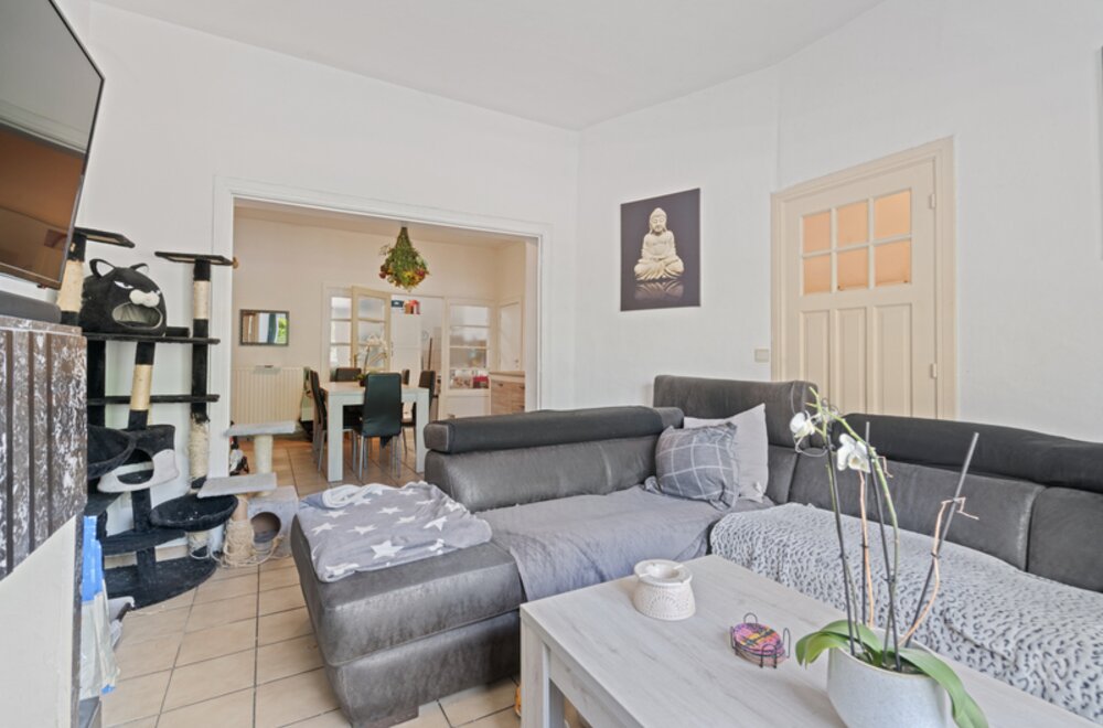 te-renoveren-woning-met-handelsruimte-te-koop-in-herent004.jpg
