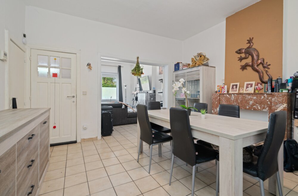 te-renoveren-woning-met-handelsruimte-te-koop-in-herent005.jpg