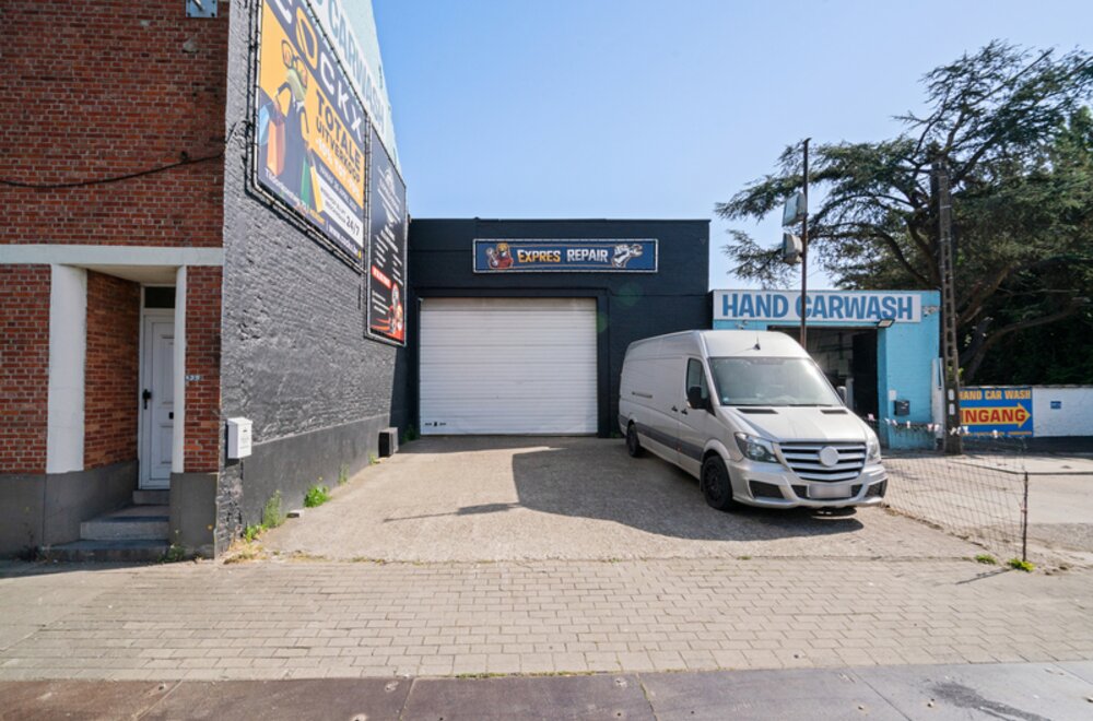 te-renoveren-woning-met-handelsruimte-te-koop-in-herent012.jpg