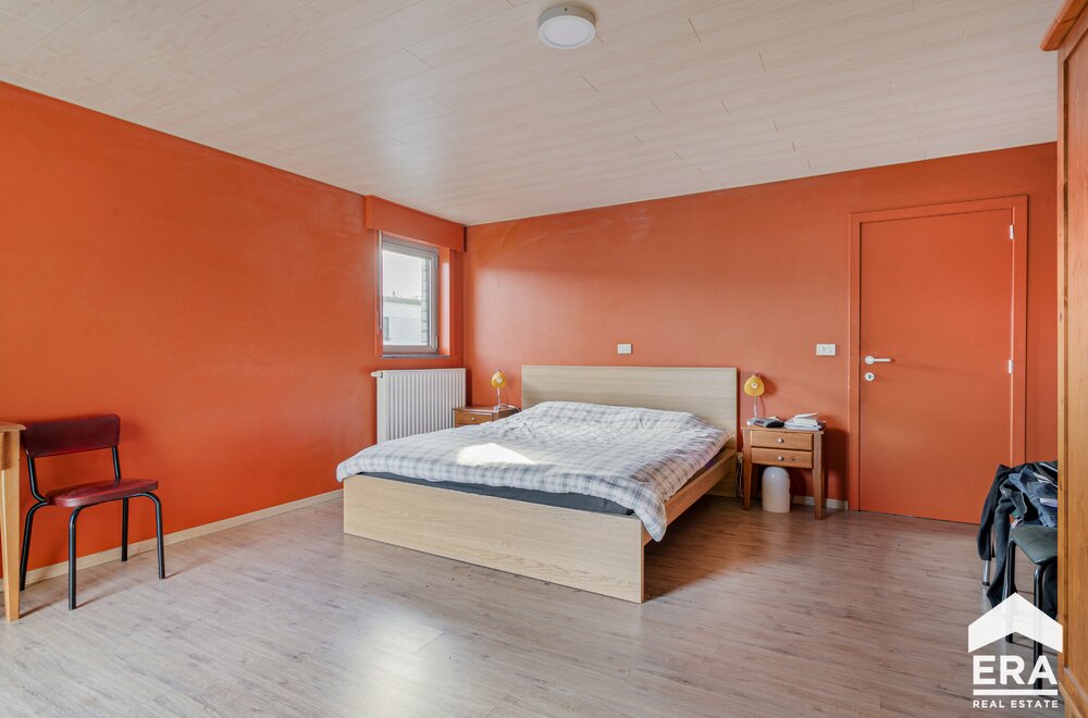 energiezuinige-en-instapklare-woning-met-loods-in-wingene017.jpg