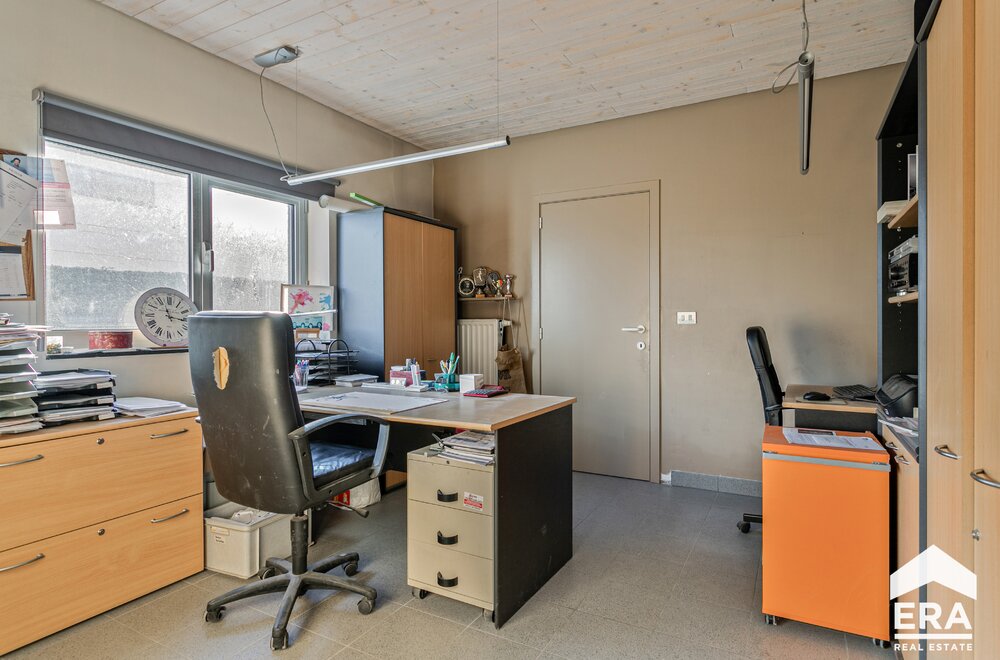 energiezuinige-en-instapklare-woning-met-loods-in-wingene024.jpg