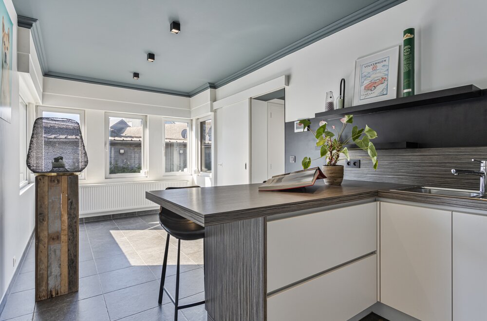 tijdloze-woning-met-ruime-garage-en-gezellige-tuin008.jpg