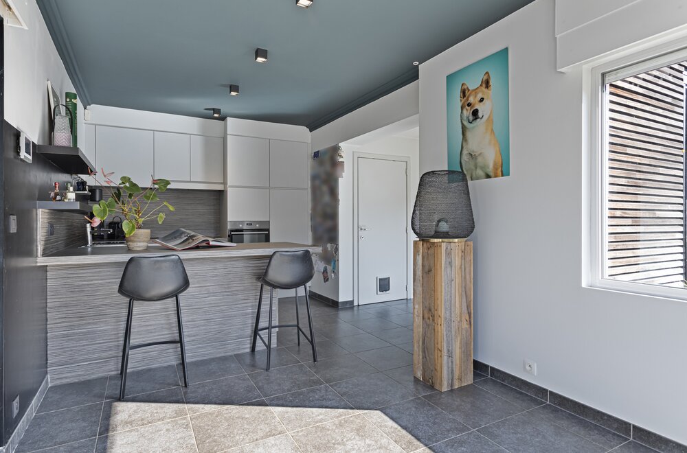 tijdloze-woning-met-ruime-garage-en-gezellige-tuin009.jpg
