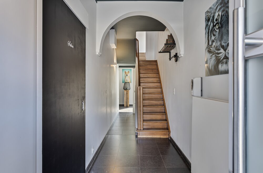 tijdloze-woning-met-ruime-garage-en-gezellige-tuin012.jpg