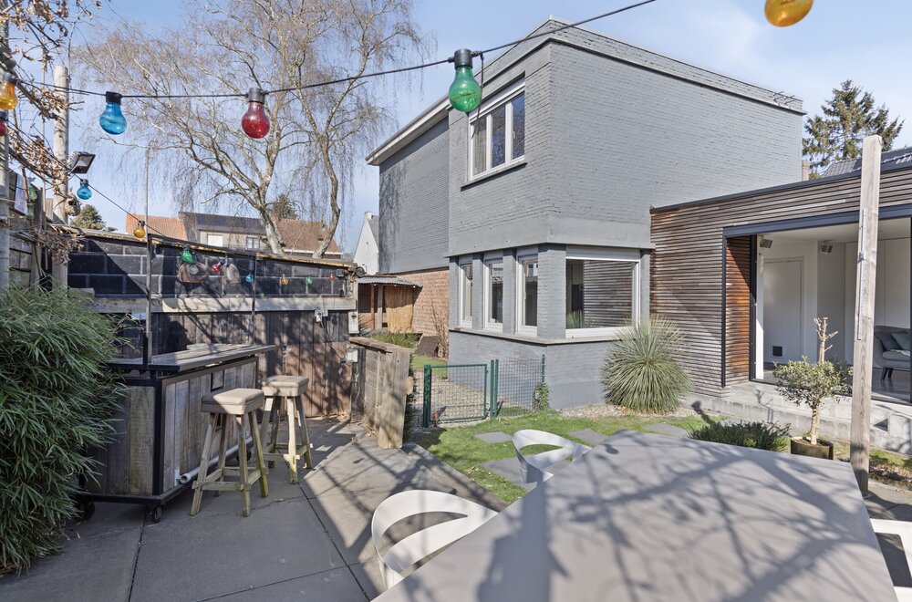 tijdloze-woning-met-ruime-garage-en-gezellige-tuin024.jpg