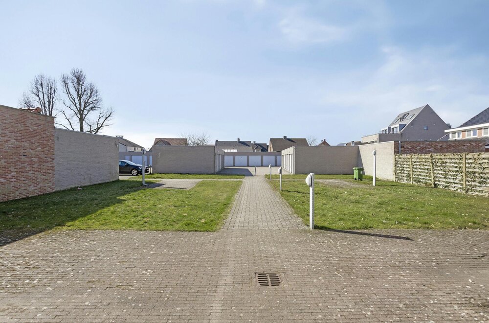 garagebox-te-koop-in-hoogstraten002.jpg