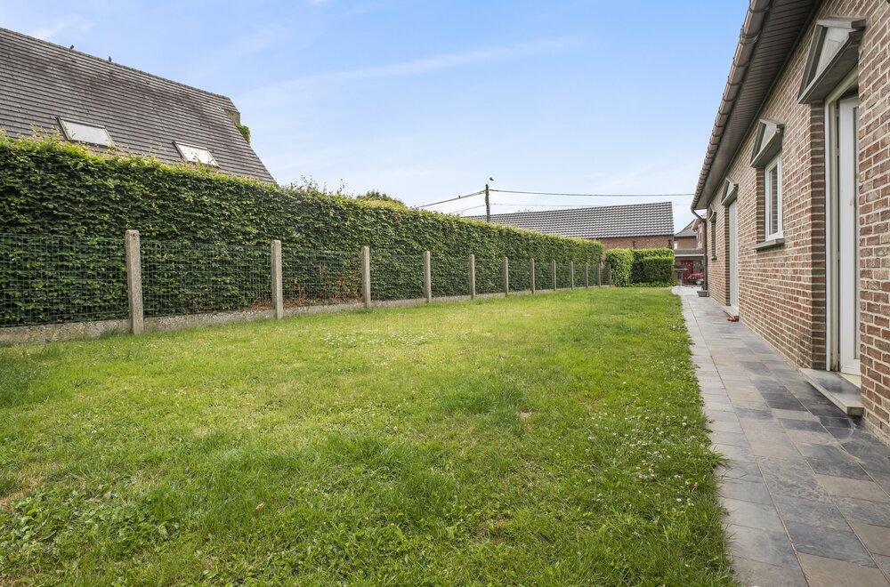 instapklare-open-bebouwing-met-4-slaapkamers-en-ruime-tuin004.jpg