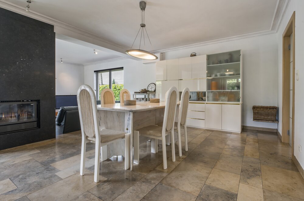 instapklare-open-bebouwing-met-4-slaapkamers-en-ruime-tuin008.jpg