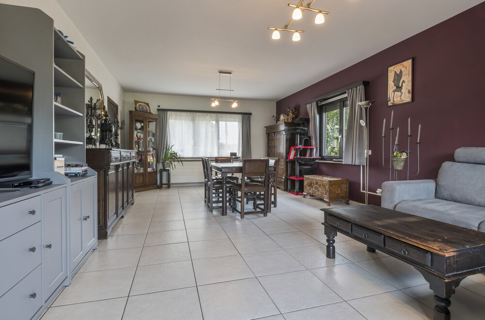 gerenoveerde-meer-gezinswoning-met-5-kamers-tuin-en-garage003.jpg