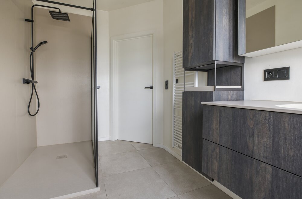 gerenoveerde-meer-gezinswoning-met-5-kamers-tuin-en-garage017.jpg