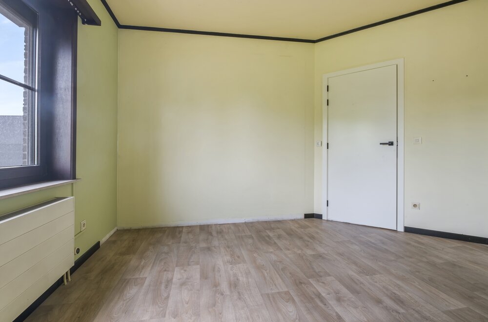 gerenoveerde-meer-gezinswoning-met-5-kamers-tuin-en-garage019.jpg