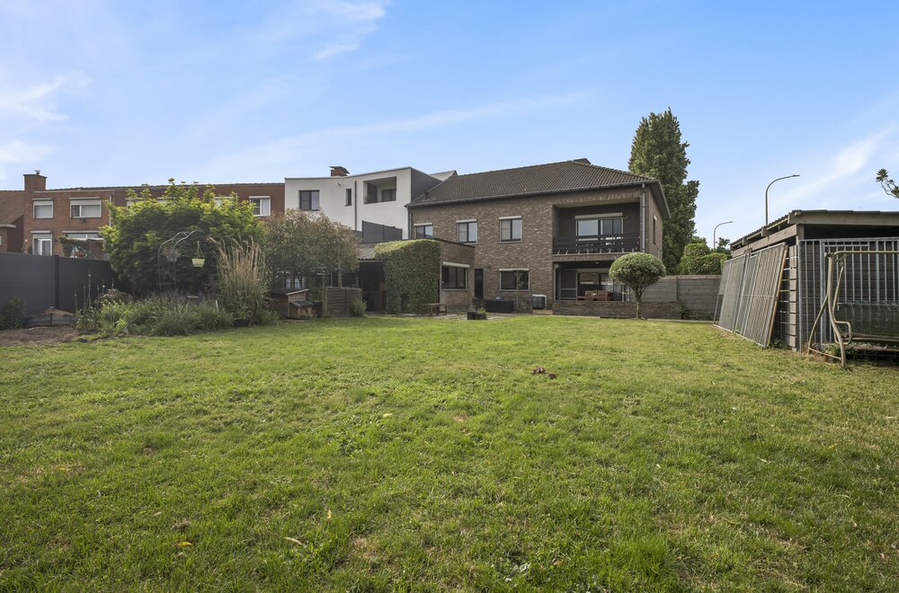 gerenoveerde-meer-gezinswoning-met-5-kamers-tuin-en-garage023.jpg
