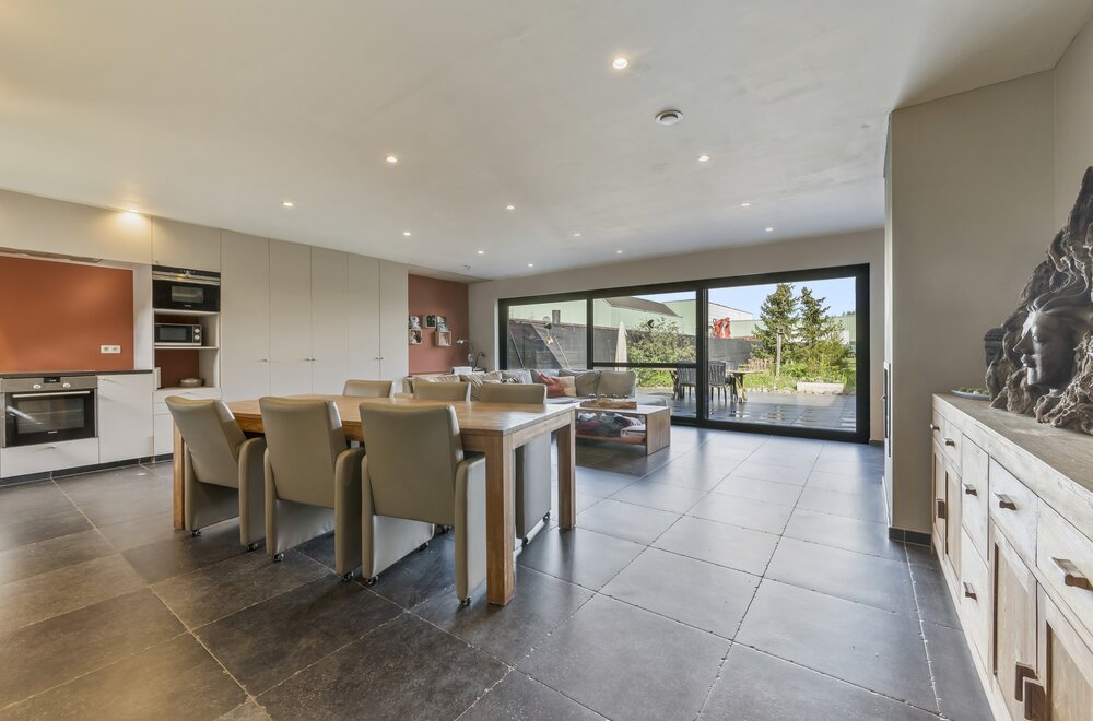 prachtige-woning-met-praktijkruimte-en-wellness-002.jpg