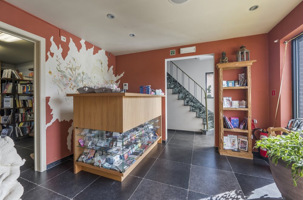 prachtige-woning-met-praktijkruimte-en-wellness-010.jpg