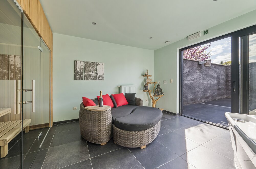 prachtige-woning-met-praktijkruimte-en-wellness-013.jpg