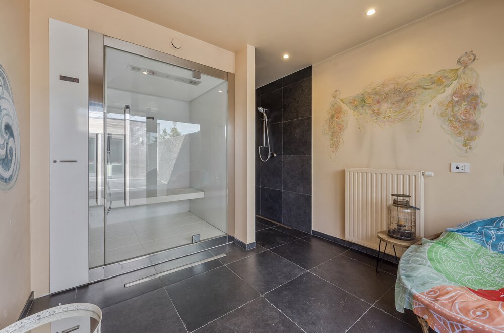 prachtige-woning-met-praktijkruimte-en-wellness-016.jpg