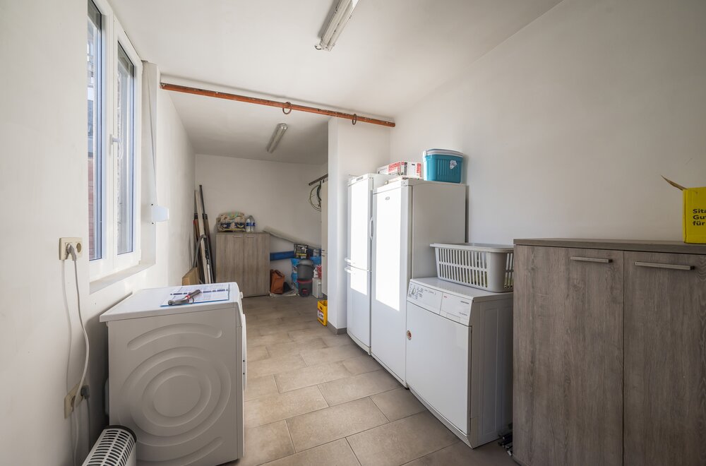 villa-te-koop-in-zwijndrecht-zwijndrecht-met-referentie-19109833115017.jpg