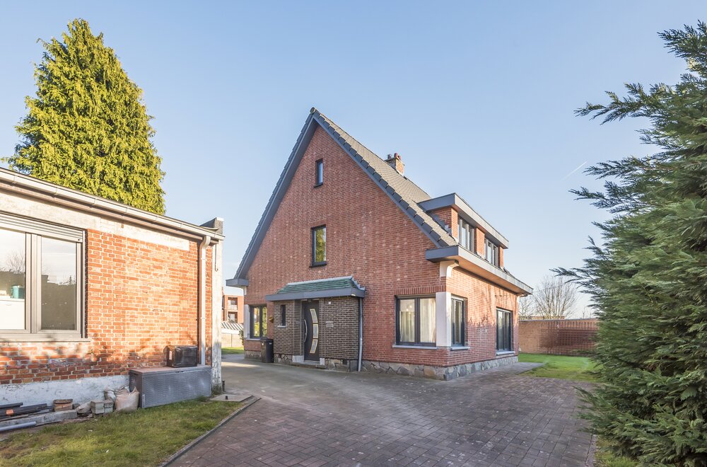 villa-te-koop-in-zwijndrecht-zwijndrecht-met-referentie-19109833115020.jpg