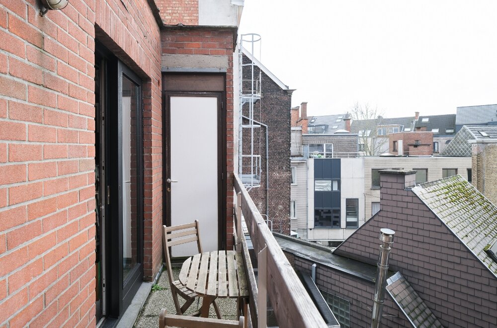 centrum-gent-unieke-investeringsopportuniteit-met-handelsgelijkvloers-en-3-studio-s006.jpg