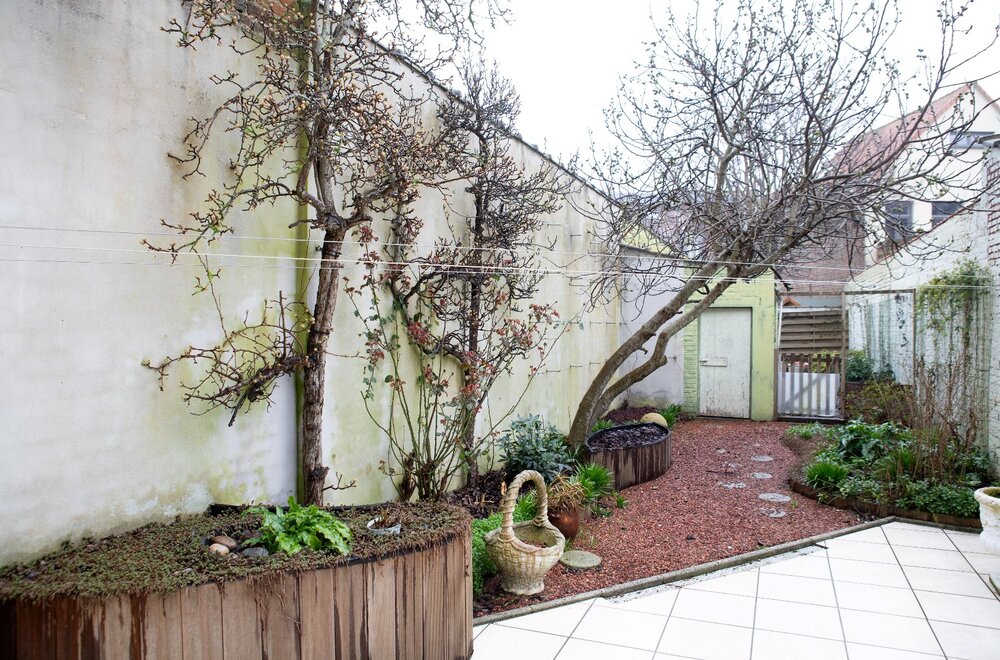 ruime-praktische-woning-met-grote-garage-praktijk-en-5-slaapkamers-014.jpg