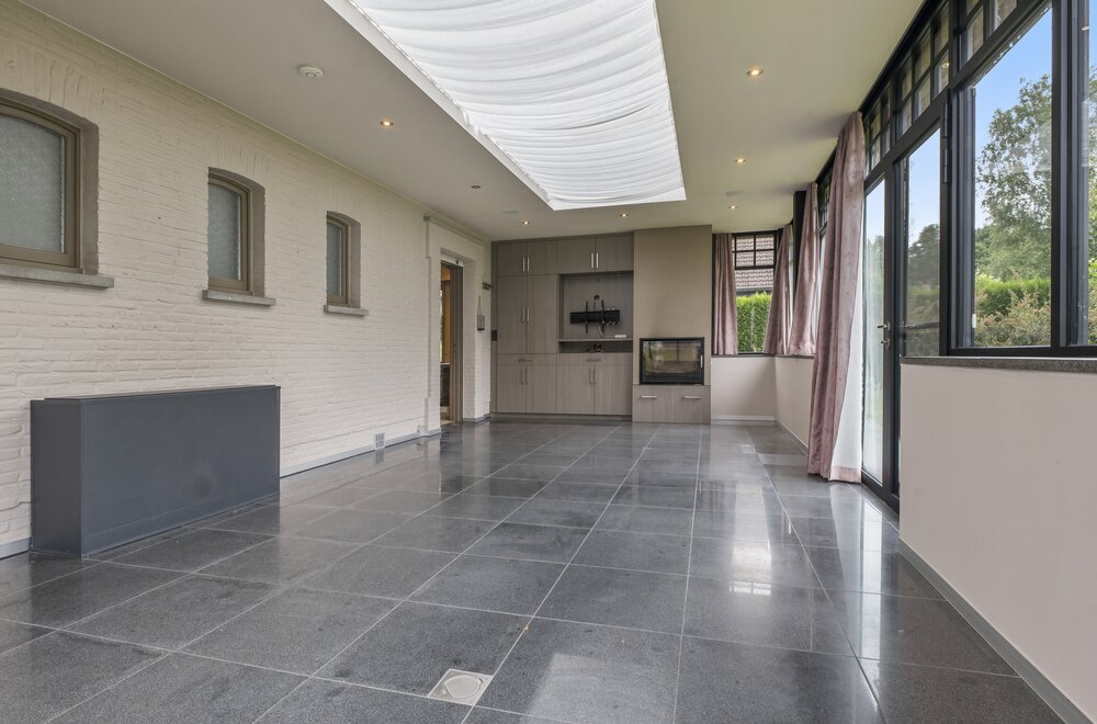 woning-met-3-hangars-te-koop-in-sint-martens-leerne022.jpg