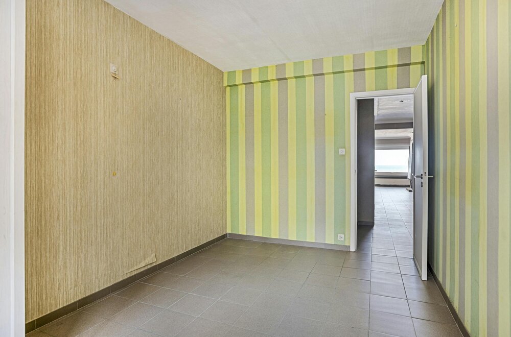 appartement-met-1-slaapkamer-en-frontaal-zeezicht-te-koop-op-de-zeedijk-in-middelkerke-011.jpg