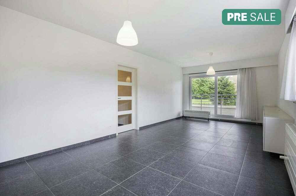 gerenoveerd-gelijkvloers-appartement-met-2-slaapkamers-en-terras-nabij-centrum-hasselt001.jpg
