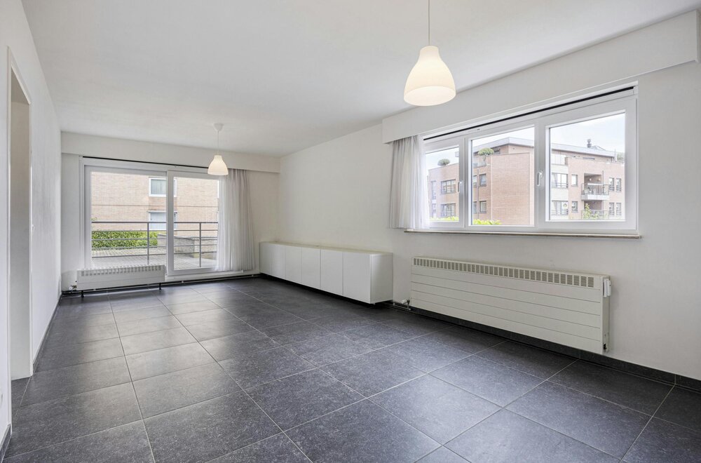 gerenoveerd-gelijkvloers-appartement-met-2-slaapkamers-en-terras-nabij-centrum-hasselt002.jpg