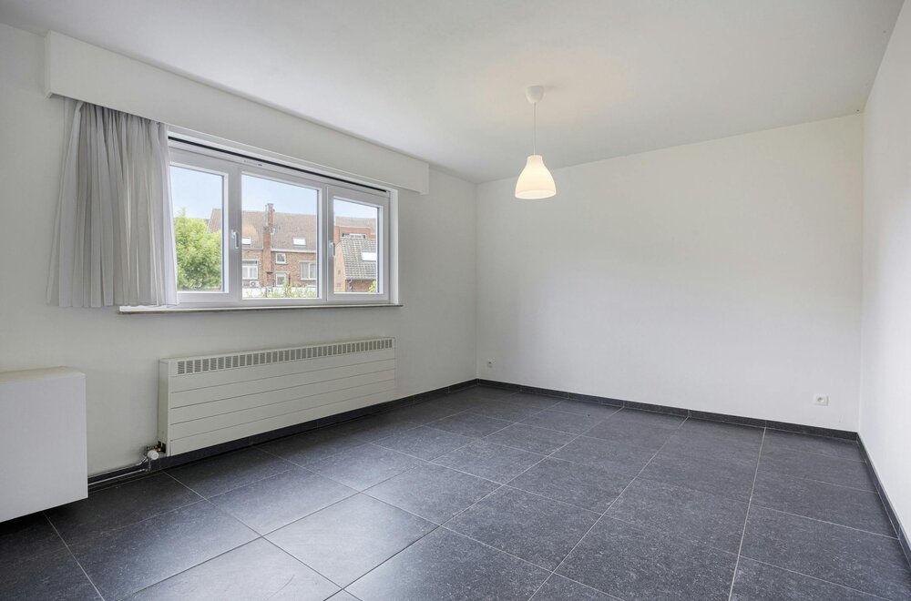 gerenoveerd-gelijkvloers-appartement-met-2-slaapkamers-en-terras-nabij-centrum-hasselt004.jpg
